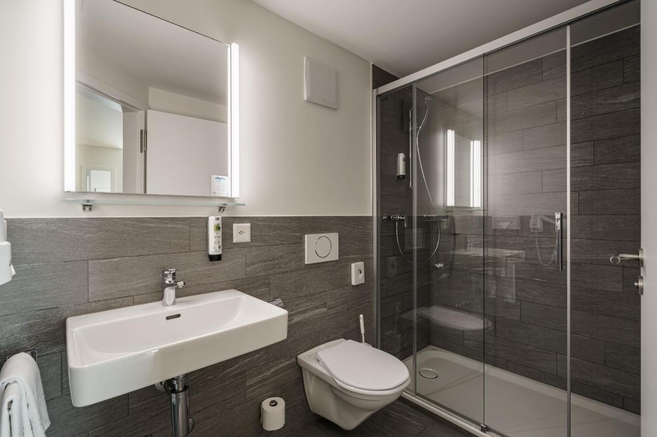 Superior Triple Room Air Conditioning
