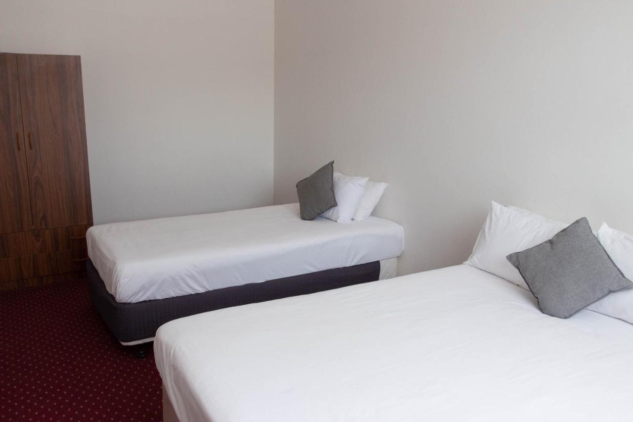 Triple Room with Shared Bathroom