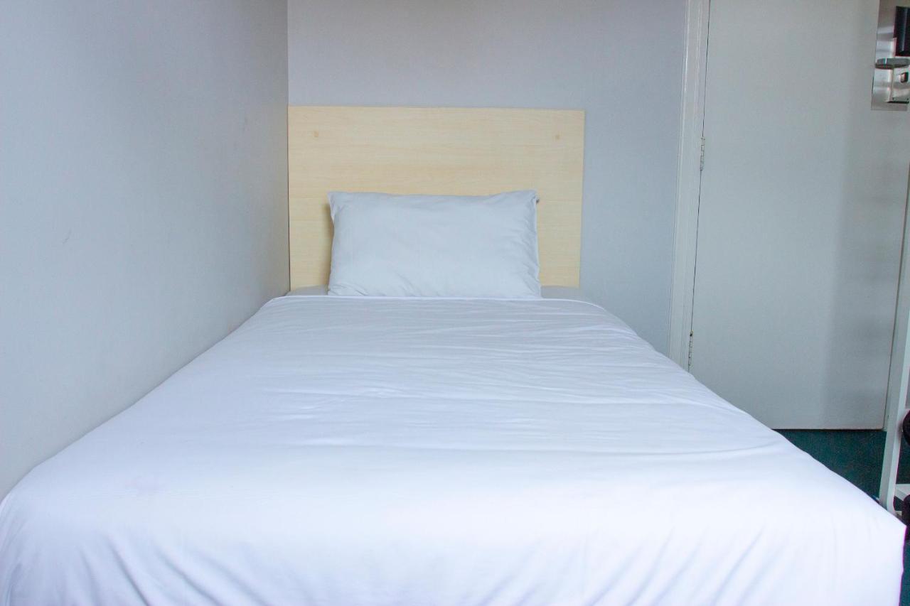 Single Room,1083273535:JPEG