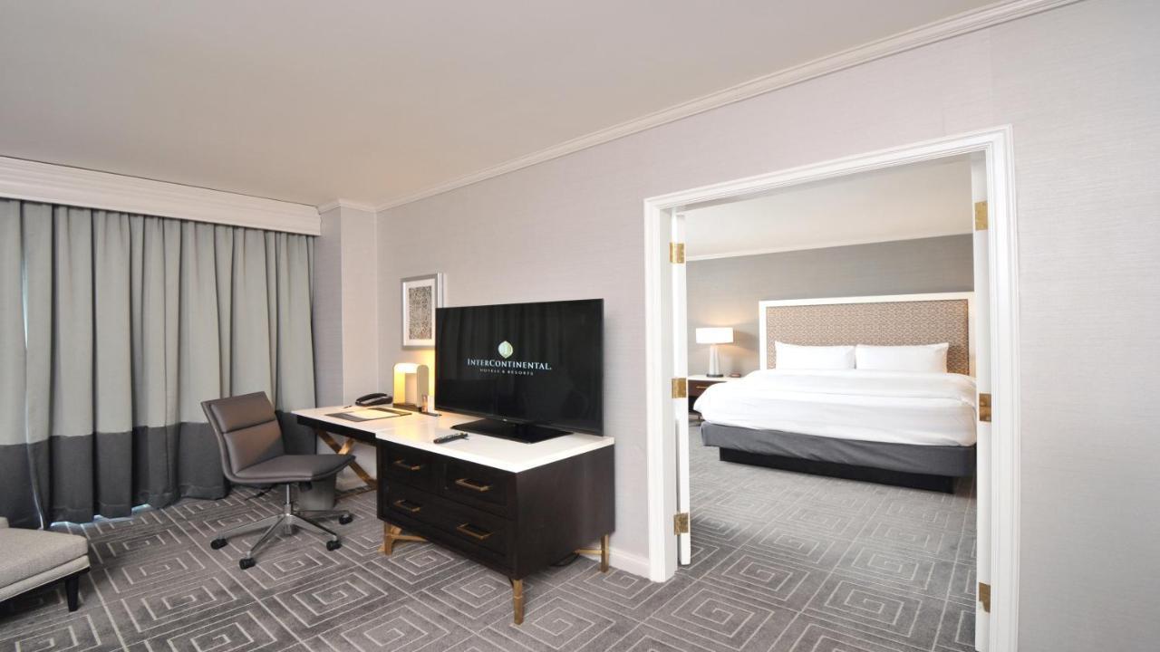 King Suite with Balcony and Plaza View