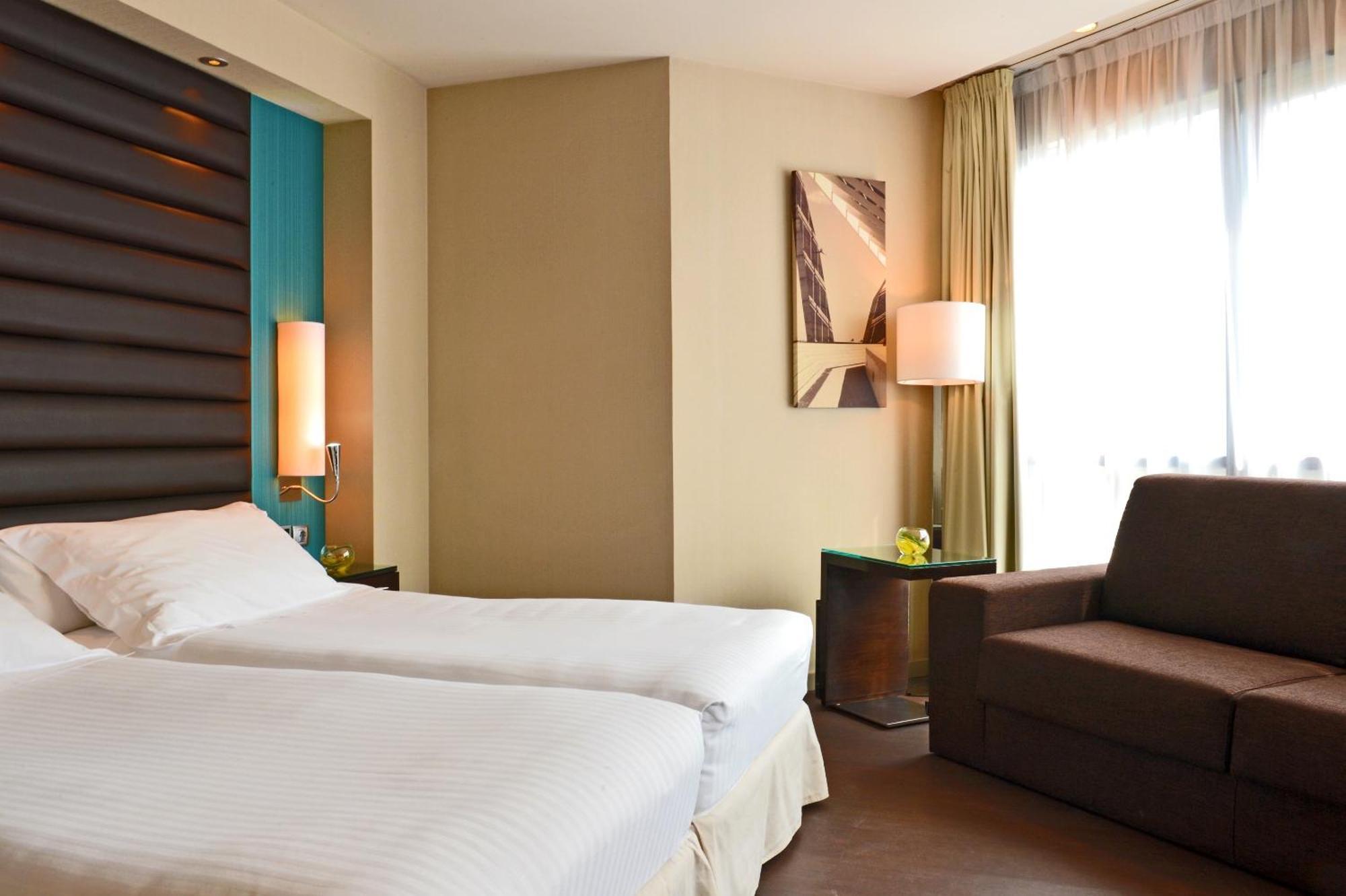 Quarto Triplo Familiar Superior