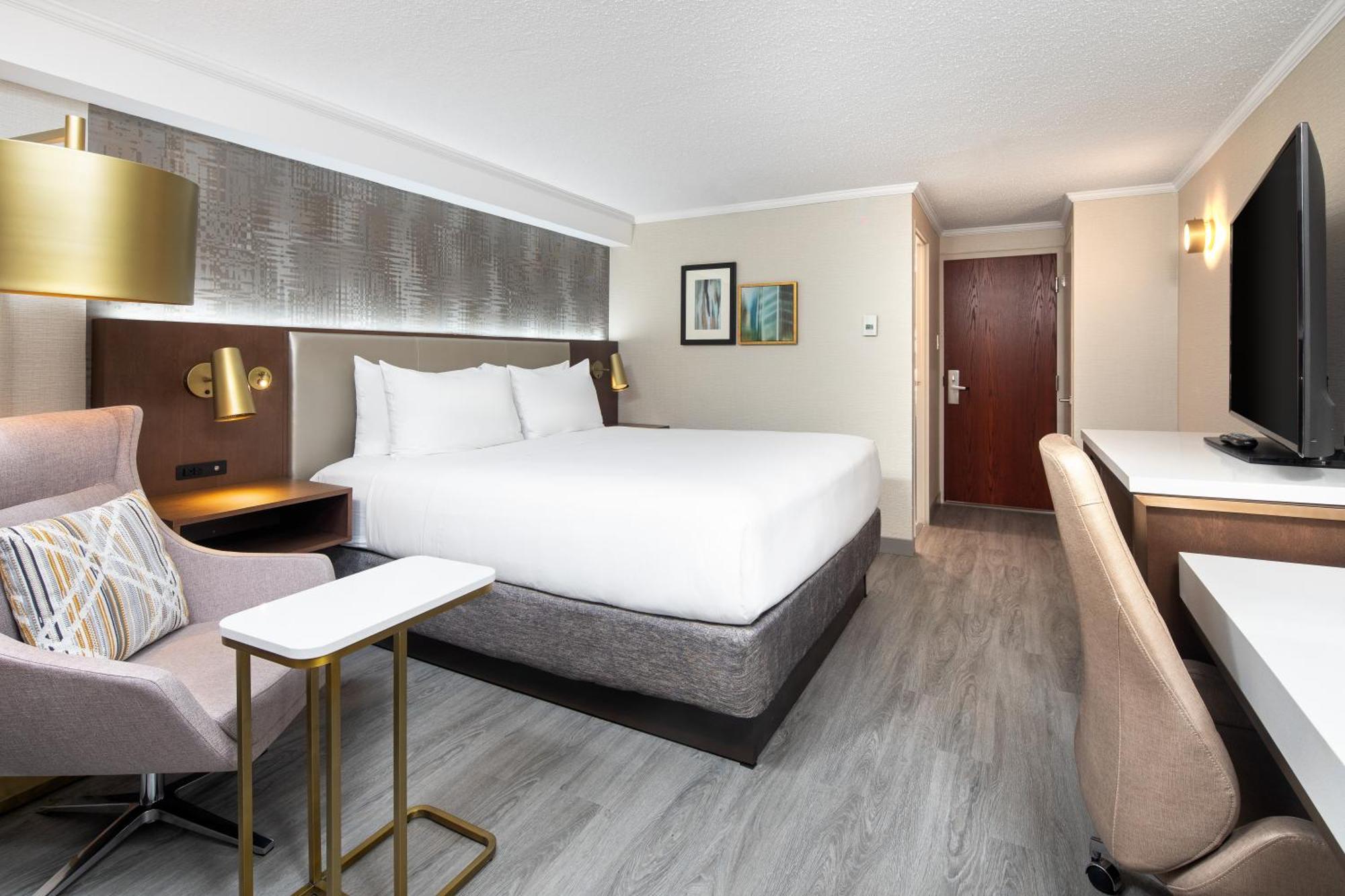 King Room High Floor Non-Smoking