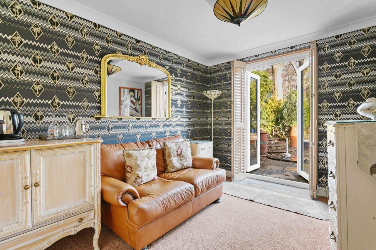 Suite with Garden View