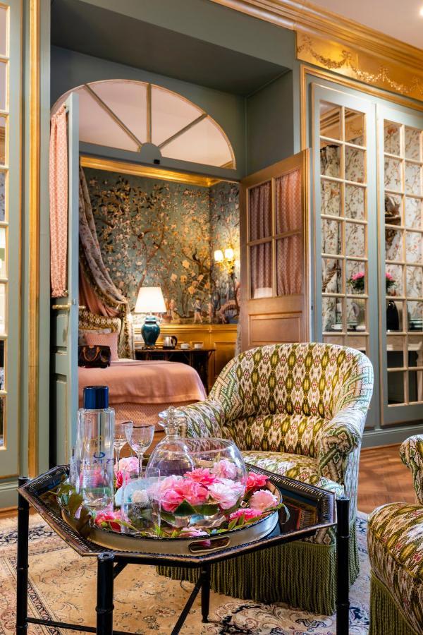 Suite avec Terrasse et Accès Gratuit au Spa