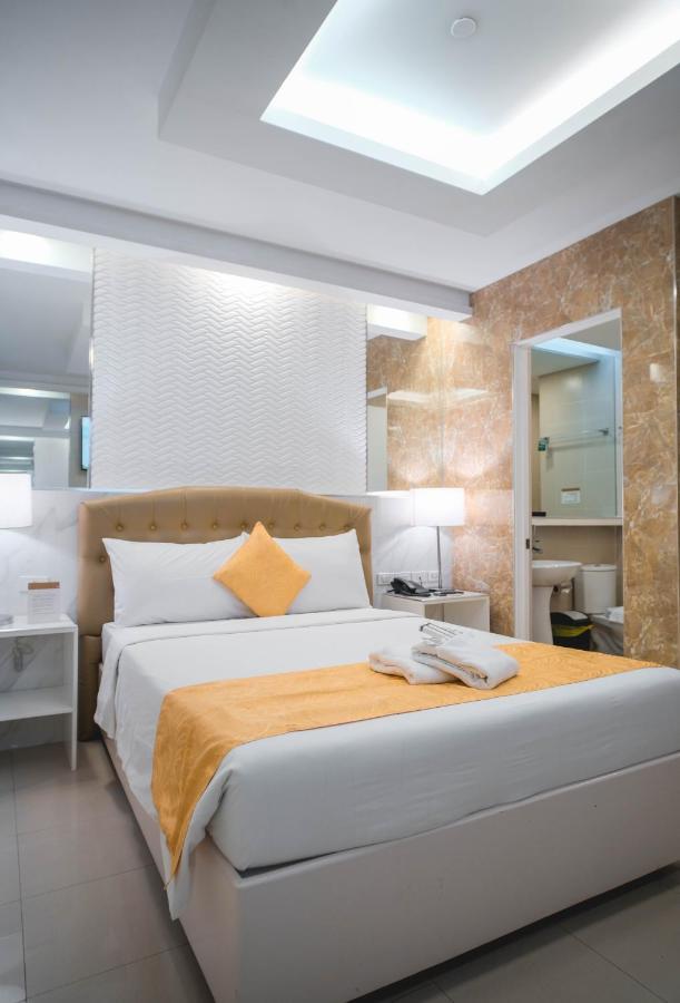 Premier Deluxe Room,1412233274:JPEG