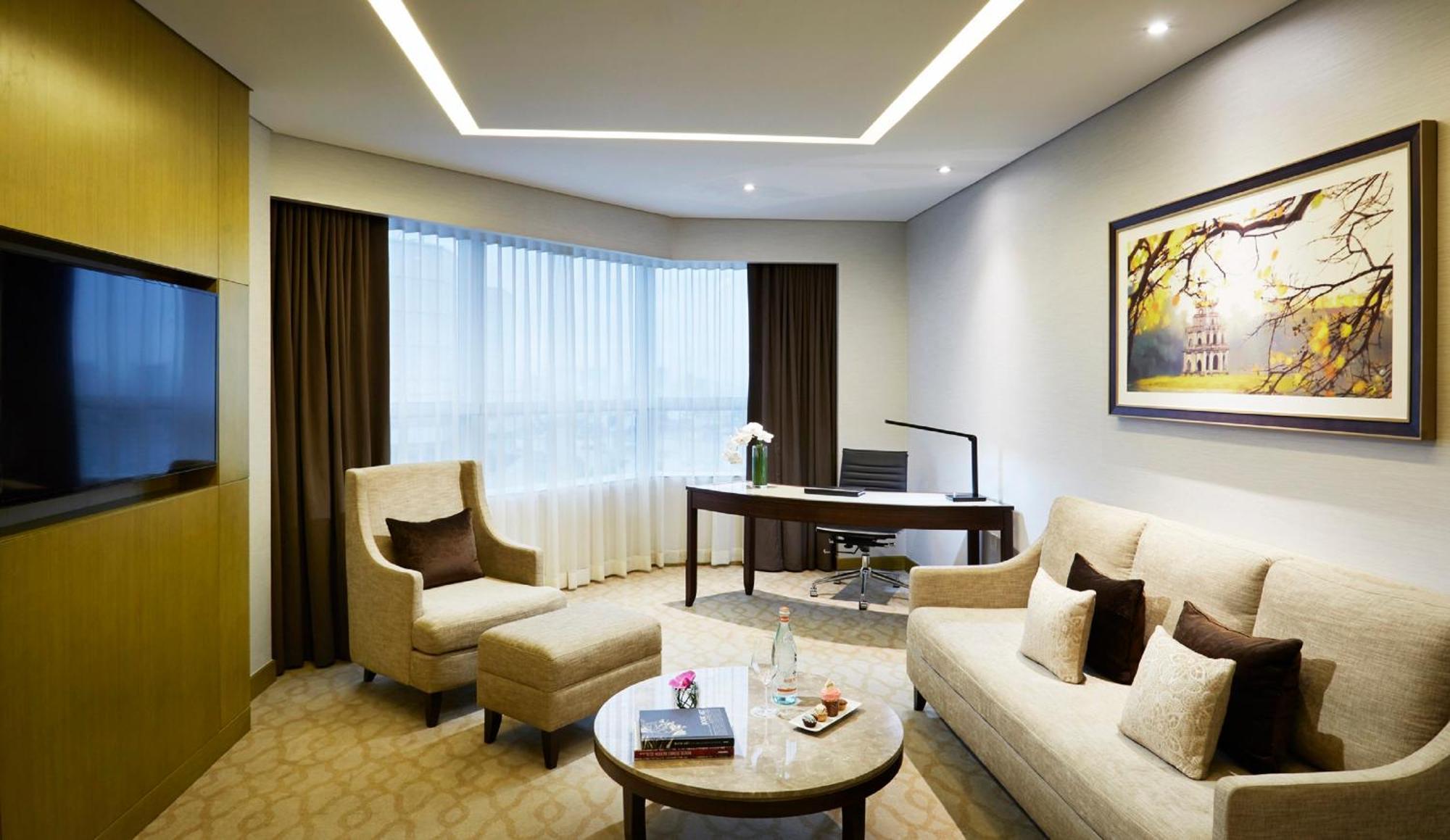 The Level Suite with Balcony
