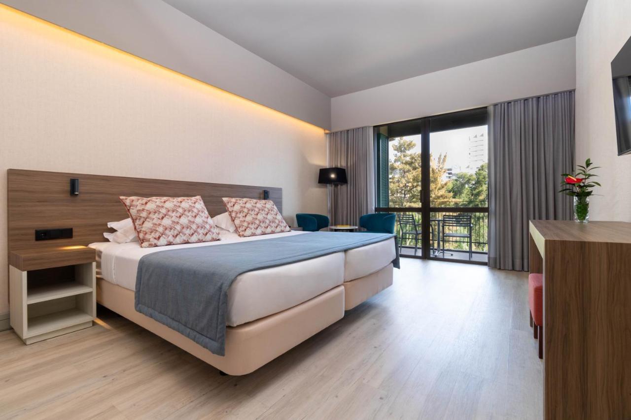 Quarto Twin Superior com Varanda