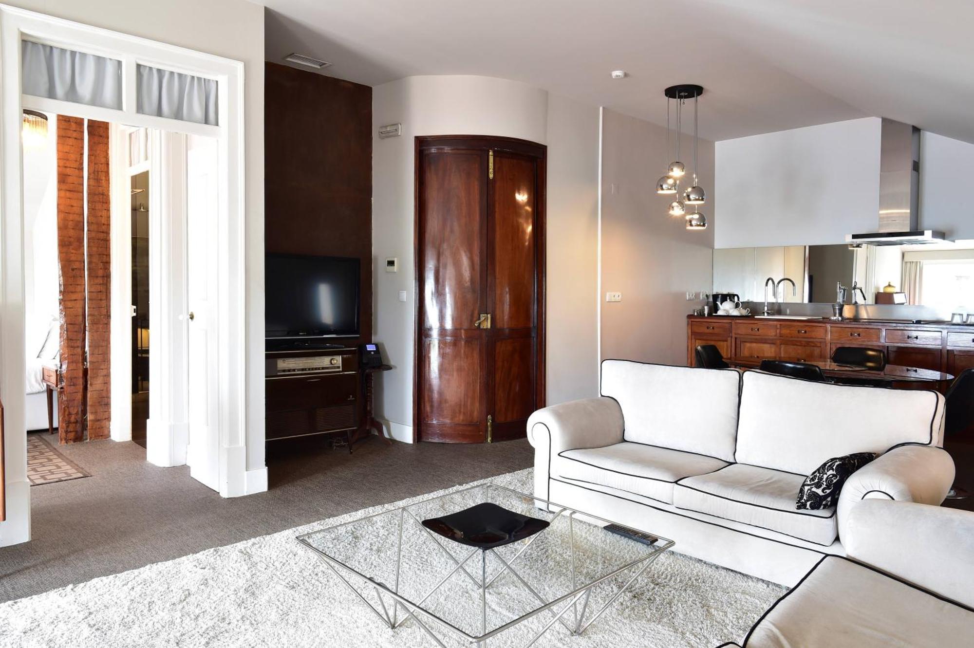 Deluxe Suite River View