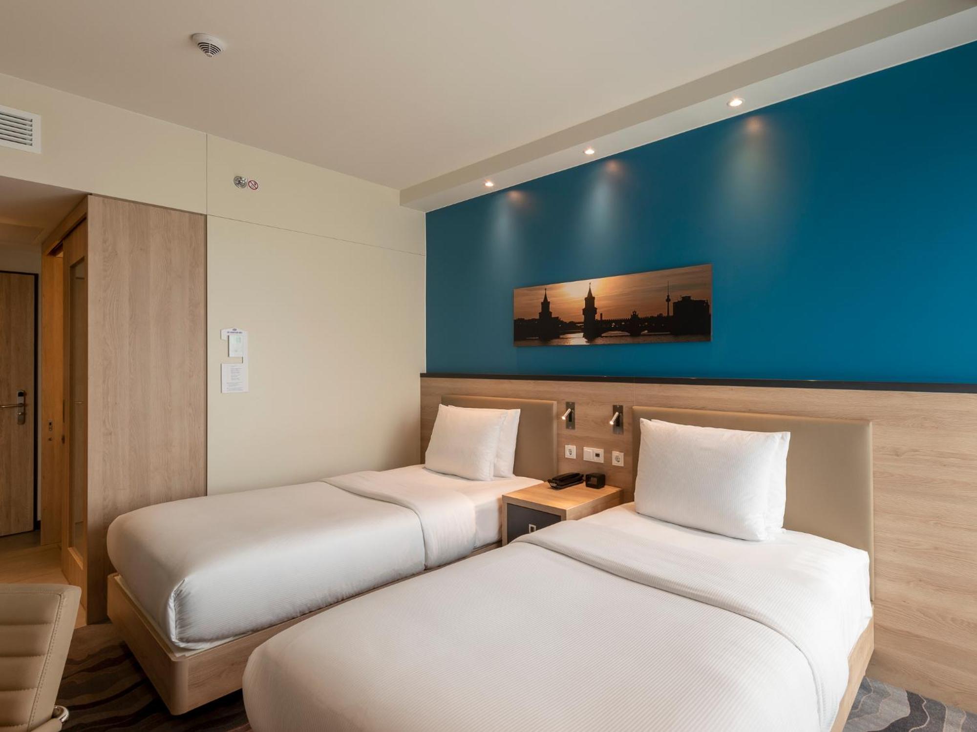 Chambre Lits Jumeaux - Vue sur Ville