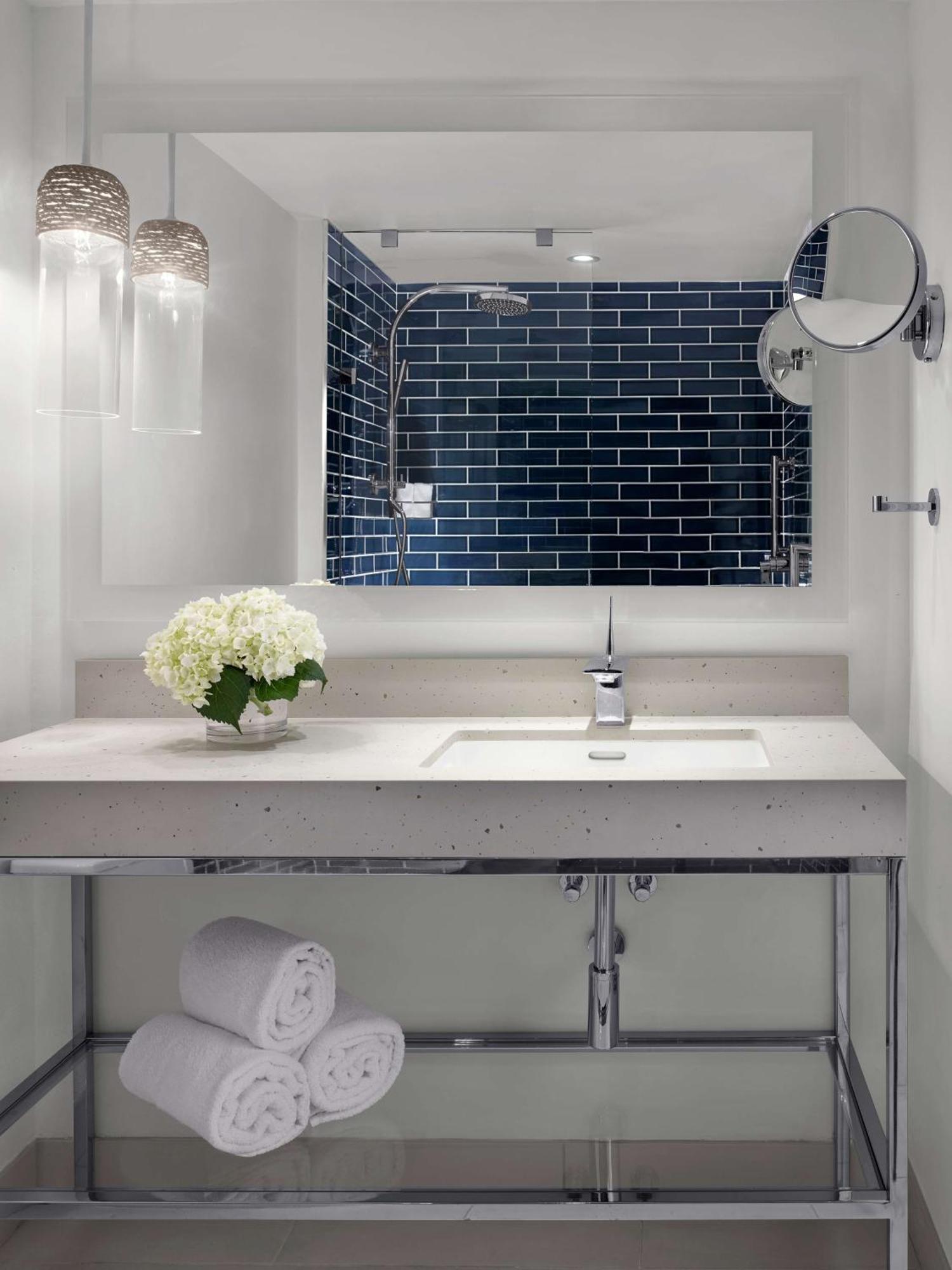 King Room with Balcony and Water View,1552443733:JPEG