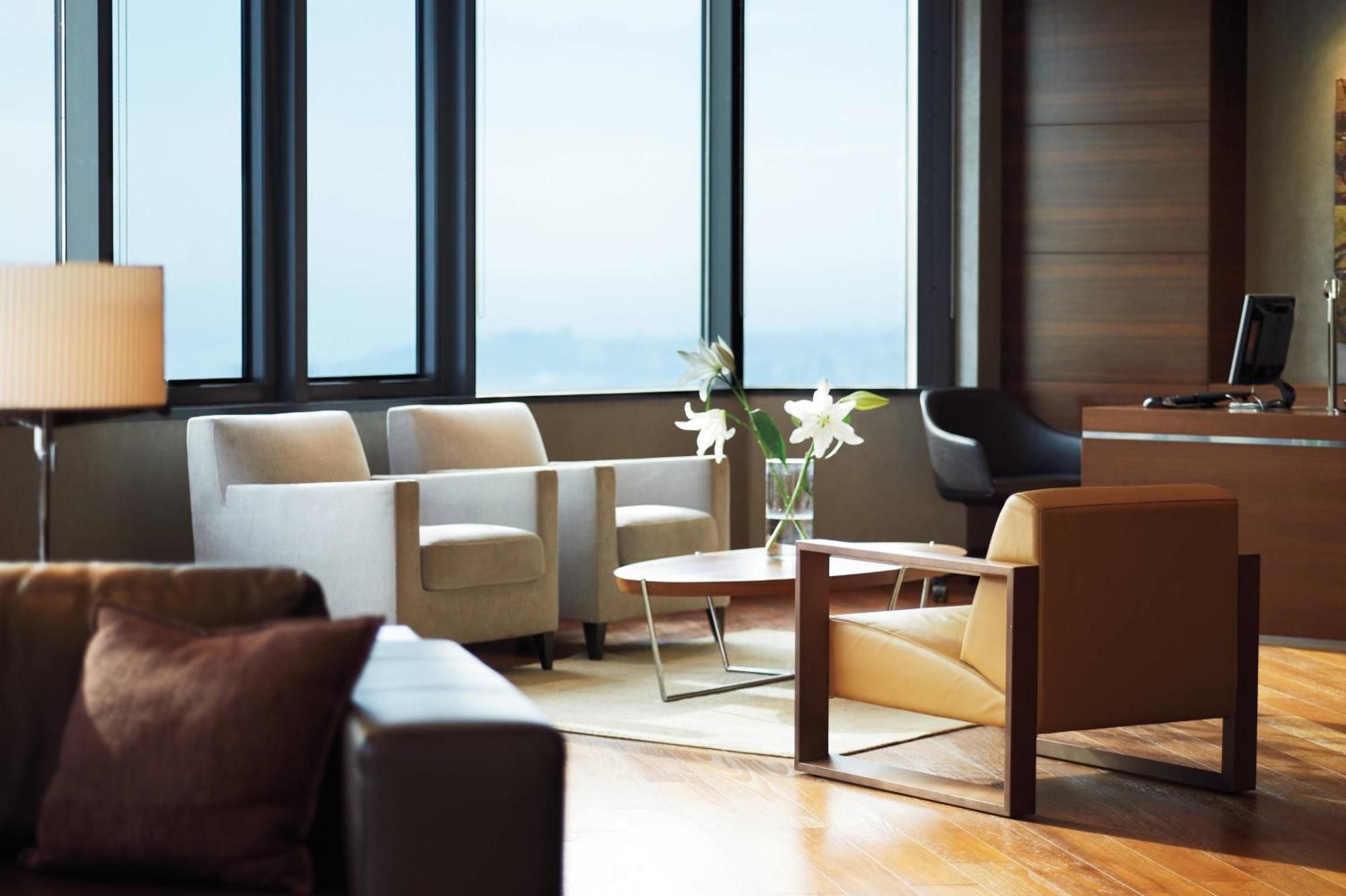 Quarto Club com Acesso ao Club Lounge e Vista do Mar