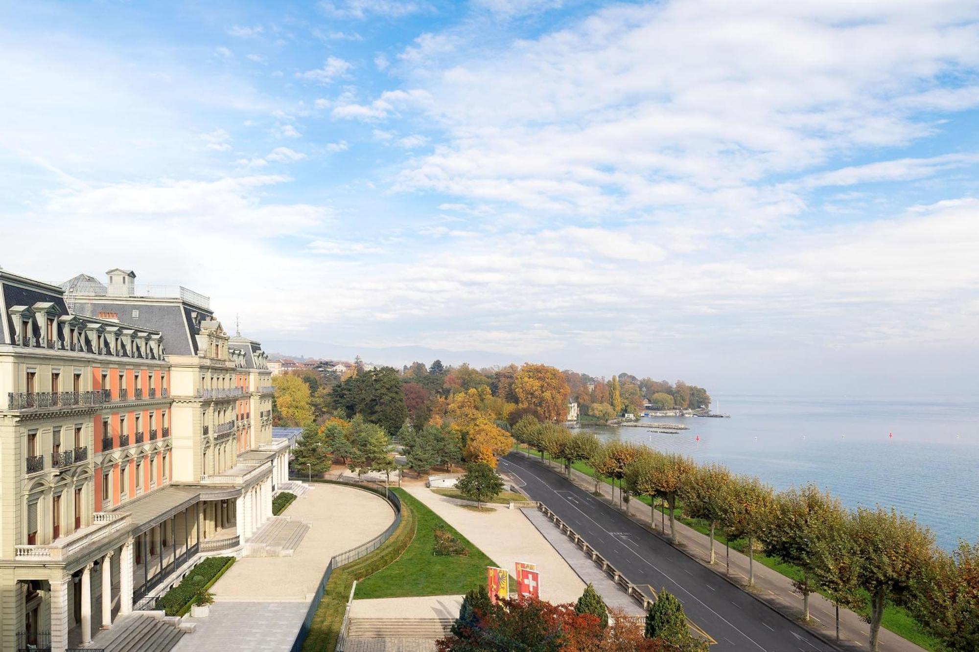 Deluxe King or Twin Room Lake View