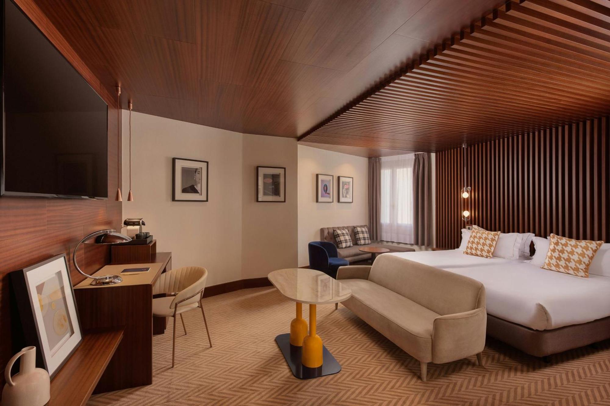 Premium Guest Room Twin Bed