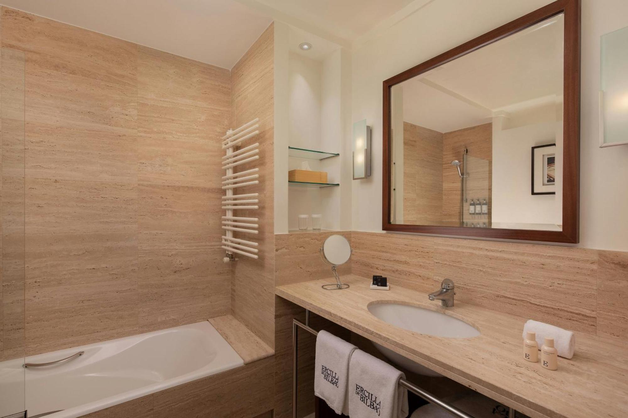 Guest Room Twin beds