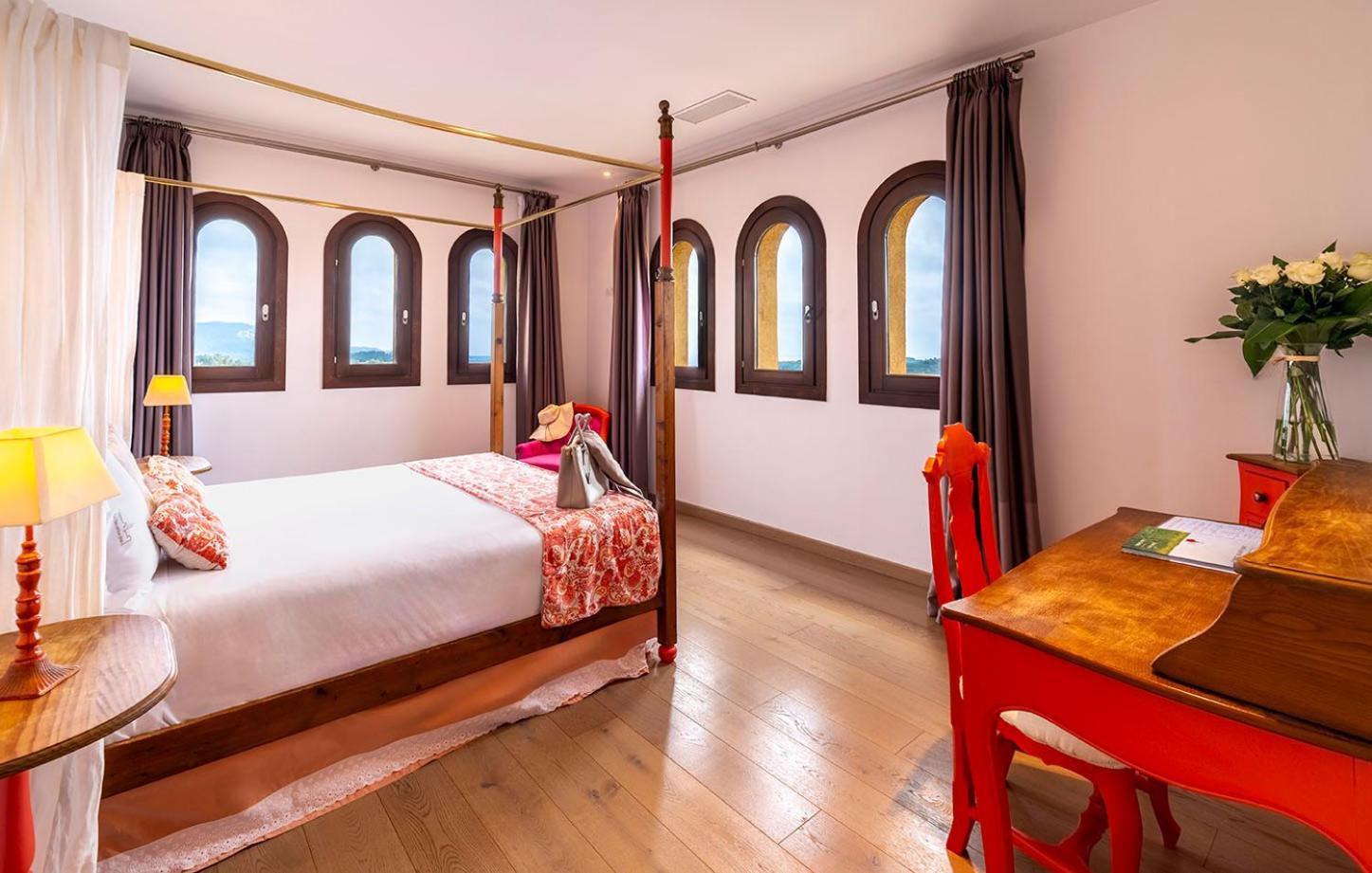 Suite met een Kingsize Bed en Uitzicht op de Oceaan