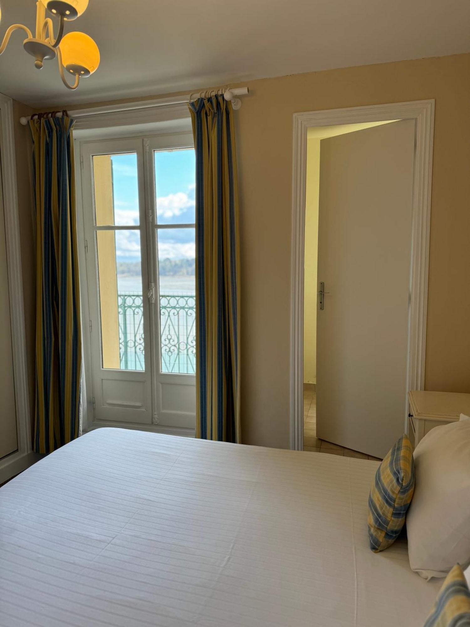 Appartement avec Vue et Balcon