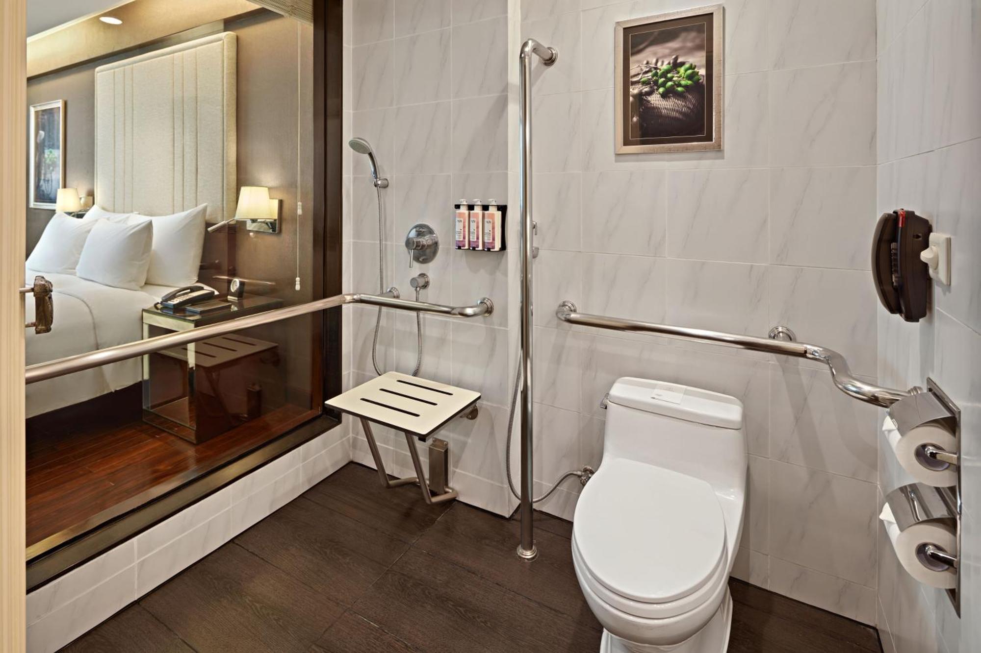 Classic King Room - Complimentary daily chocolate hour 5-6pm