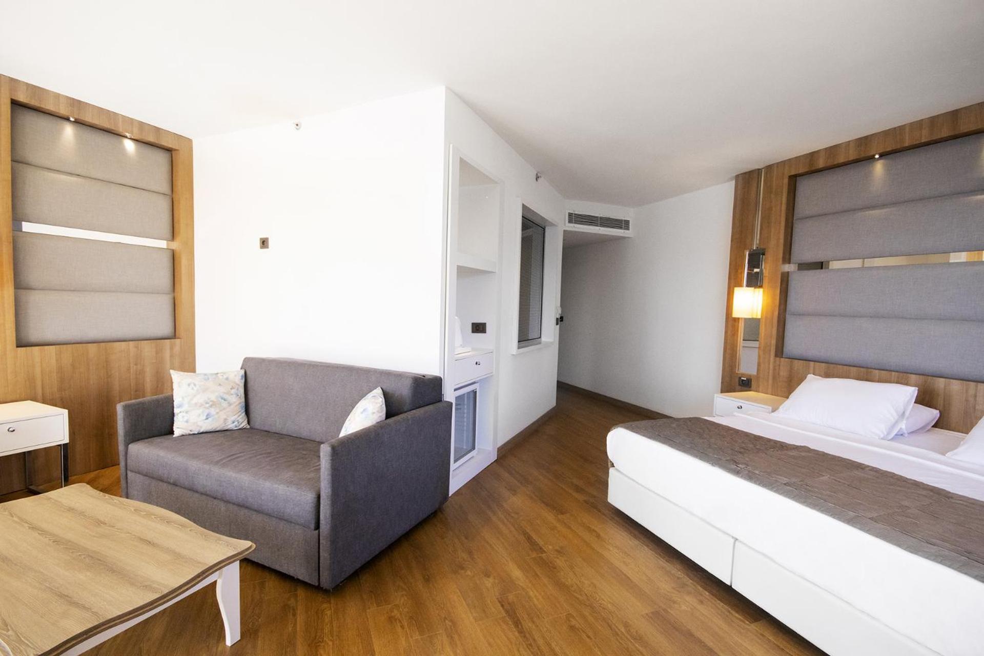 Corner Suite