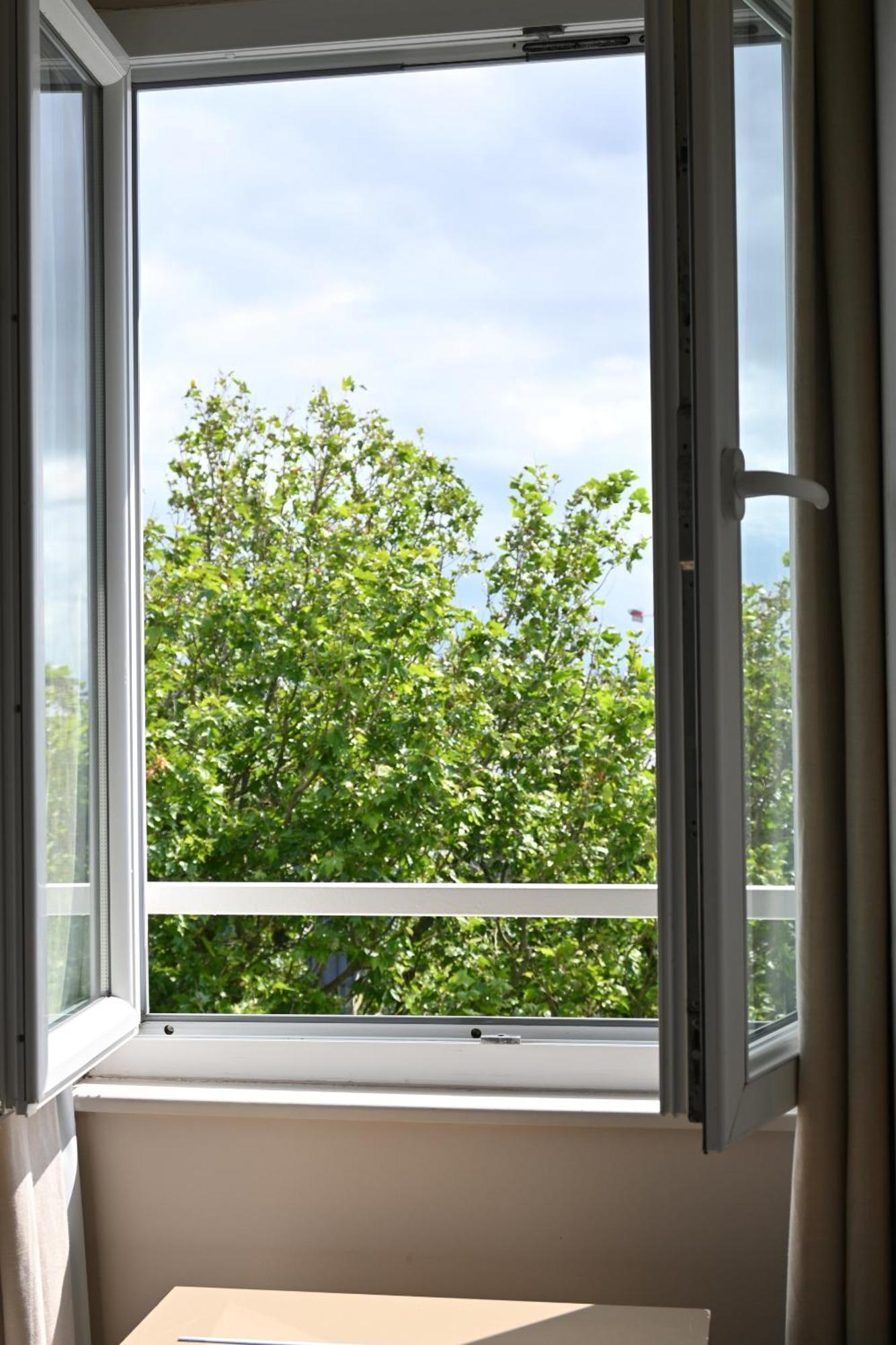 Family Suite overlooking the place