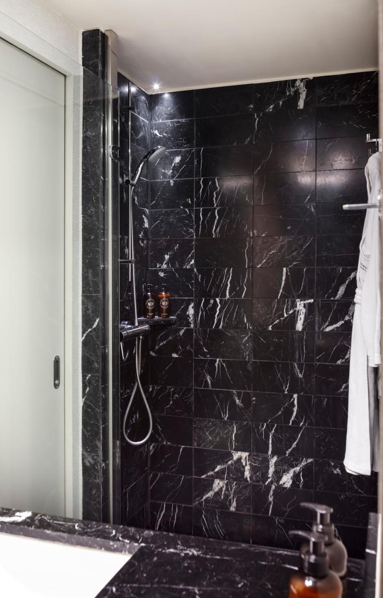 Urban Executive Room