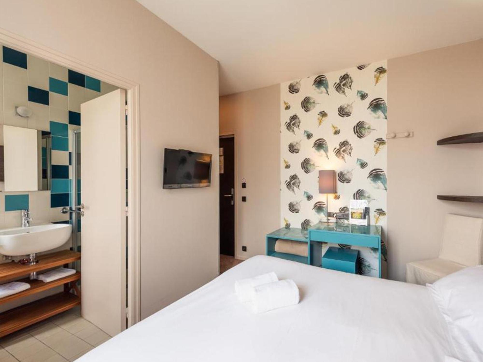 Double Room Overlooking the Place