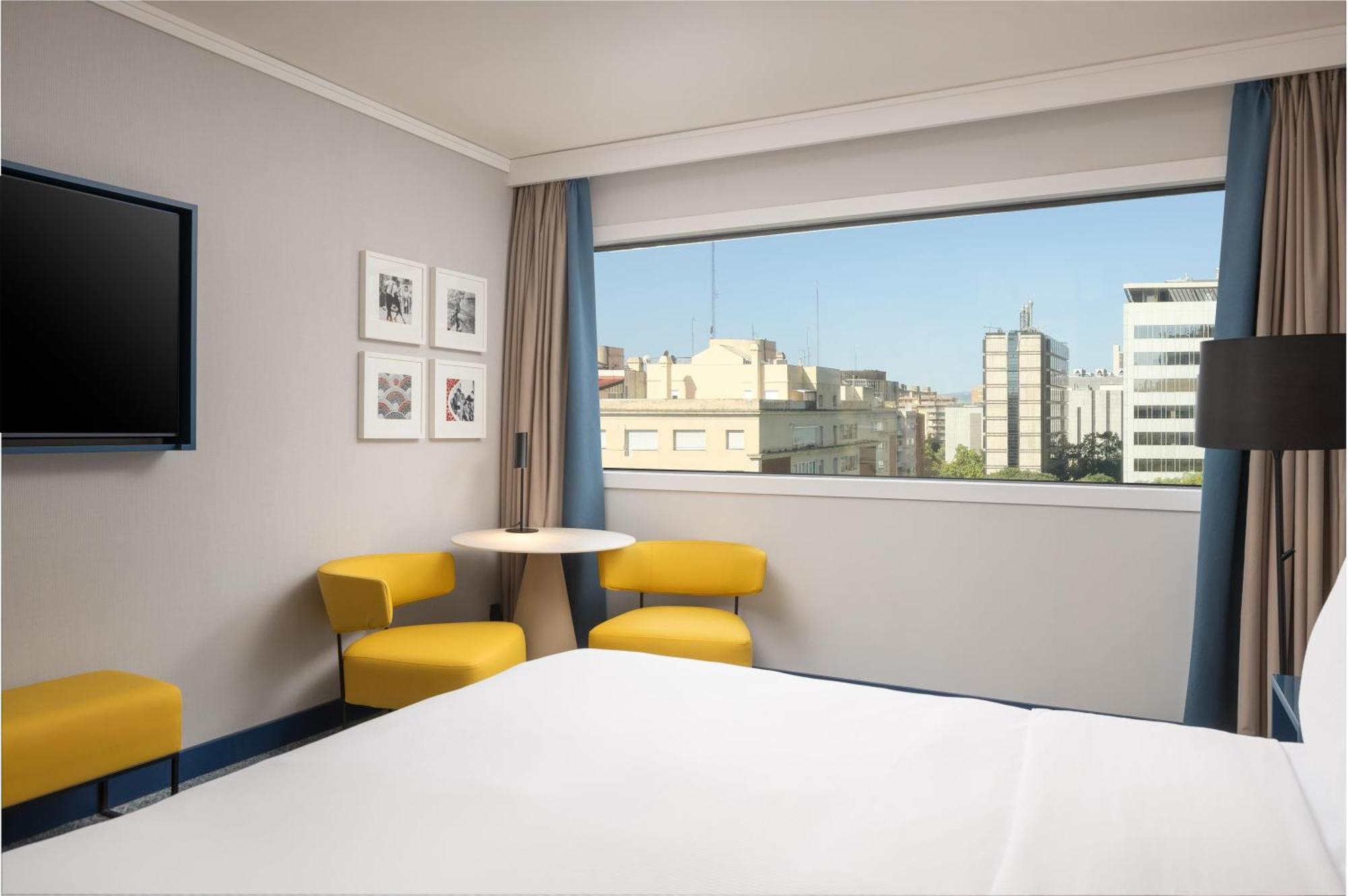 King Guest Room,1758280695:JPEG