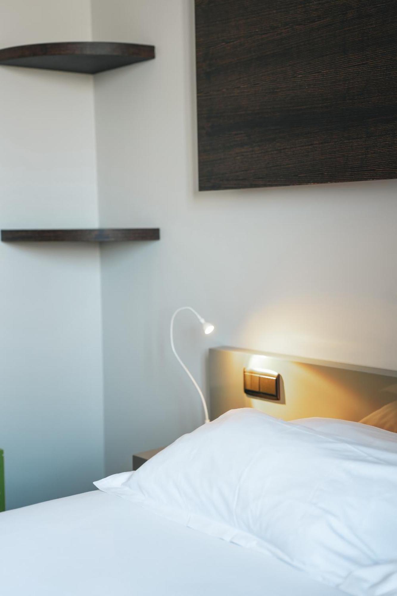 Double Room Overlooking the Place