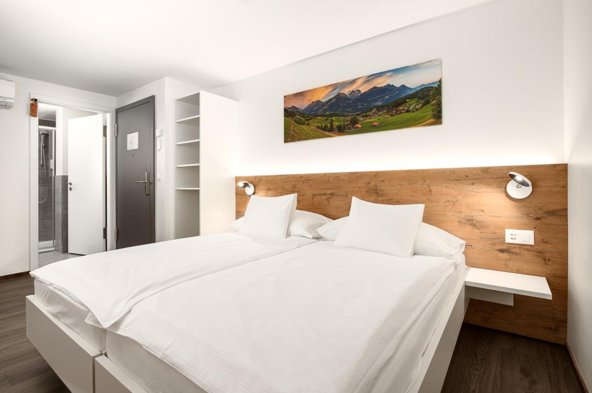 Superior Twin Room Air Conditioning