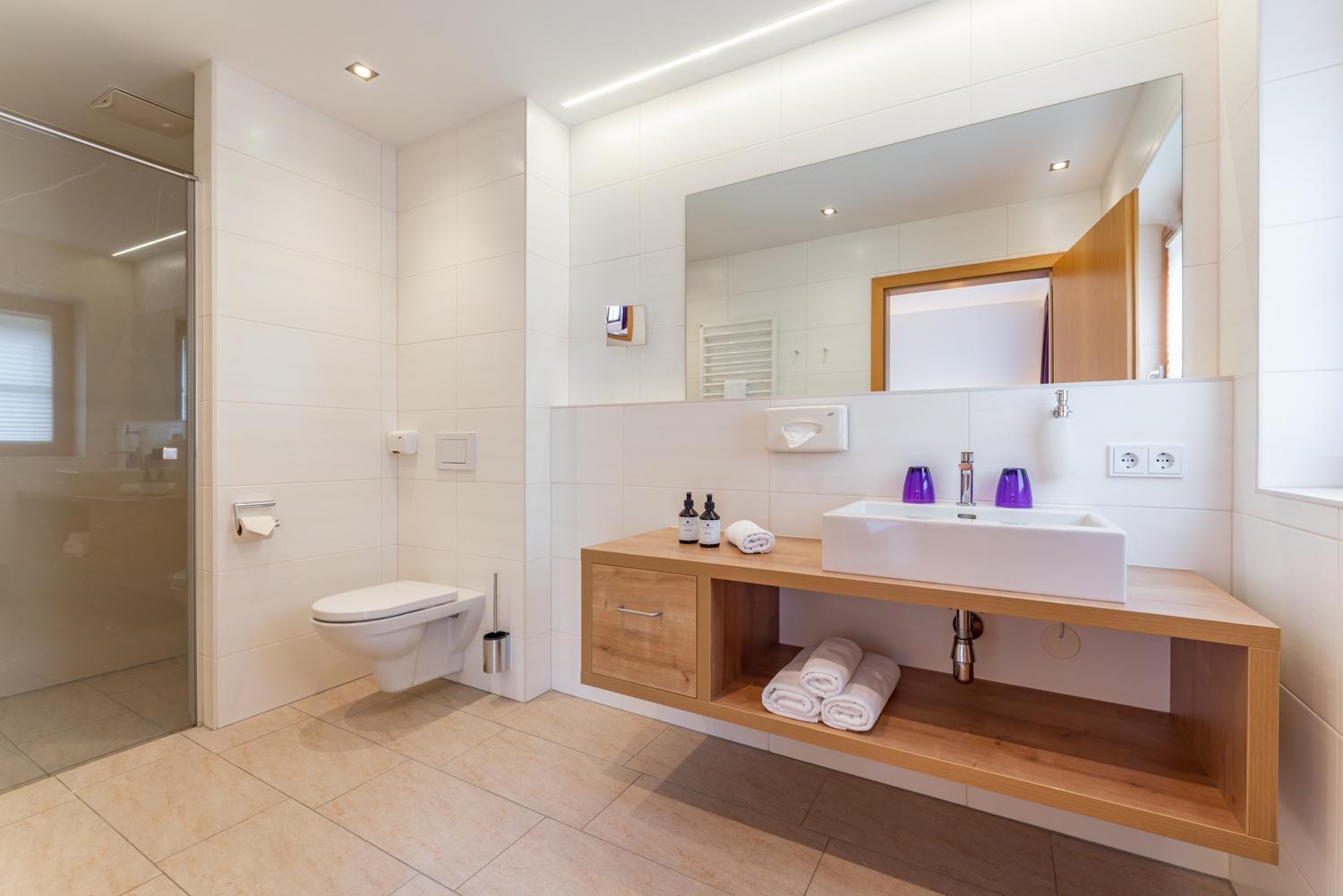 Comfort One-Bedroom Suite Terrace