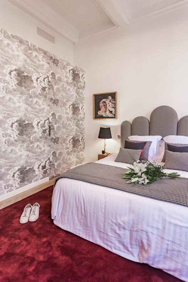 Deluxe Double Room Shower
