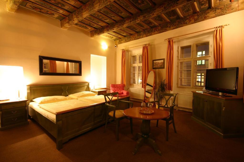 Camera Matrimoniale Superior con Letto Supplementare