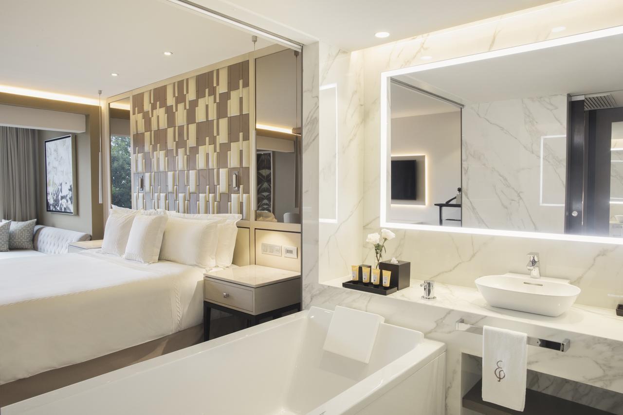Suite mit Poolblick