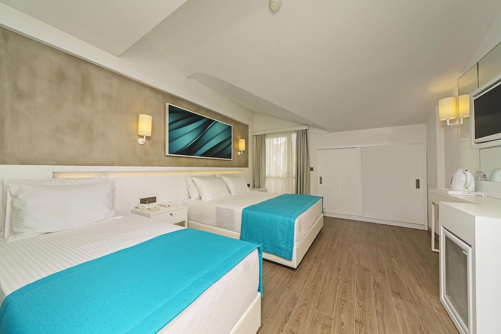 Standard Double or Twin Room Partial Sea View