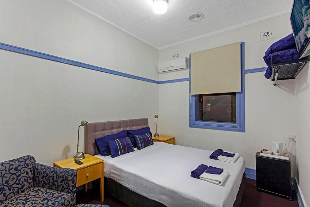 Double Room Private Bathroom