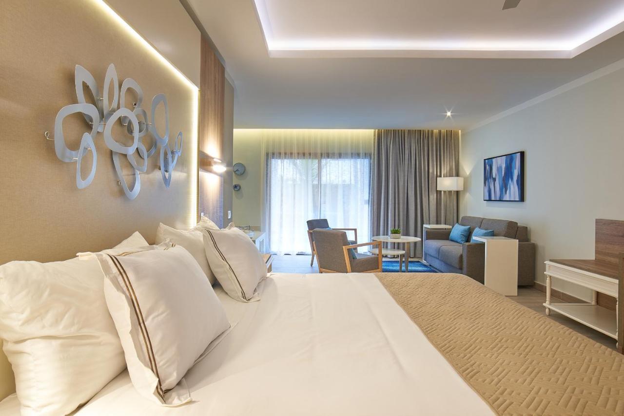 1 King Bed Swim Up Premium Junior Suite SGL,1774508983:JPEG
