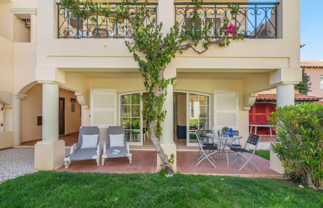 Two-Bedroom Apartment,815271383:JPEG