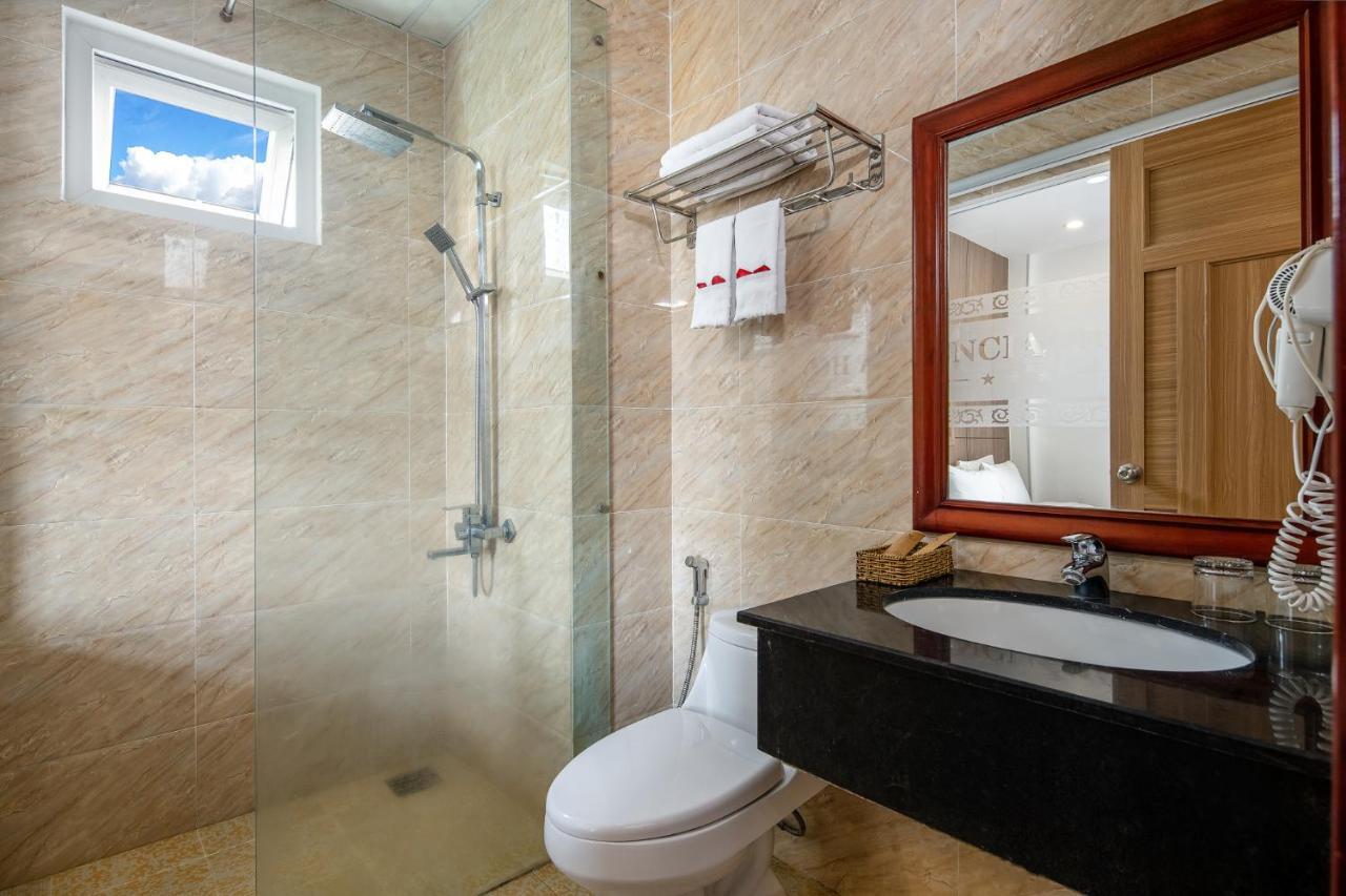 Twin Room with Private Bathroom