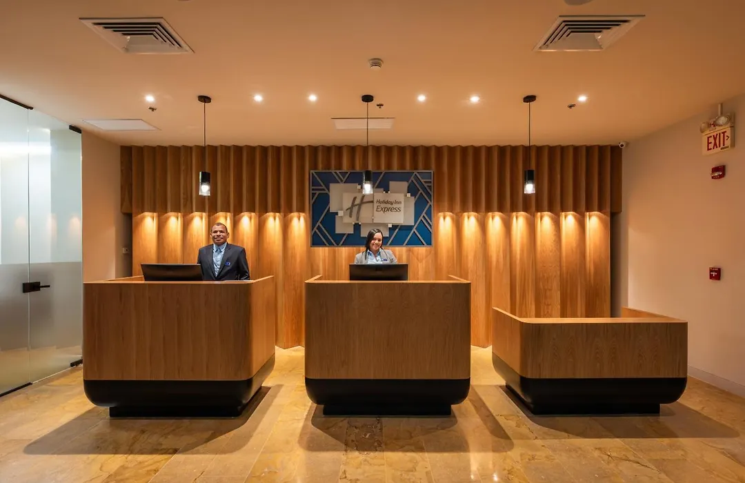 Hotel Holiday Inn Express & Suites Medellin By Ihg-1