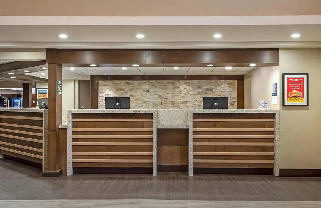 Best Western Plus Port O'Call Hotel-1