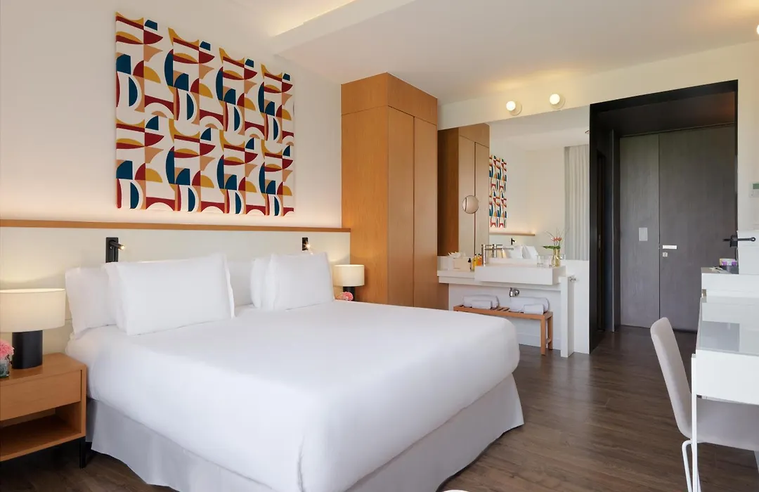 H10 Urquinaona Plaza (Adults Only)-1