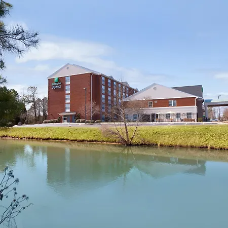 Holiday Inn Express Williamsburg North By Ihg-3