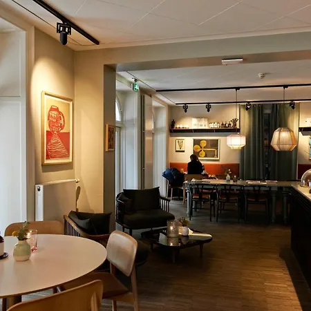 Ibsens Hotel-2
