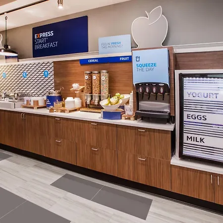Holiday Inn Express Memphis Medical Center - Midtown By Ihg-2