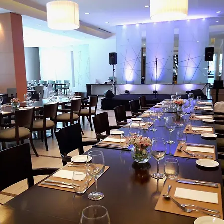 Hilton Mendoza-2