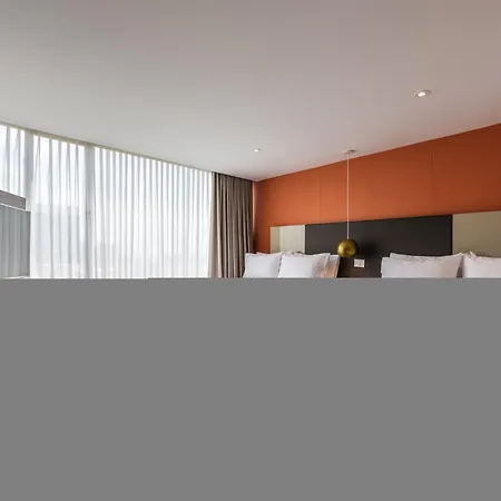 Hotel Holiday Inn Express & Suites Medellin By Ihg-2