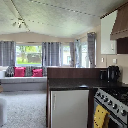 Excellent Static Caravan-2