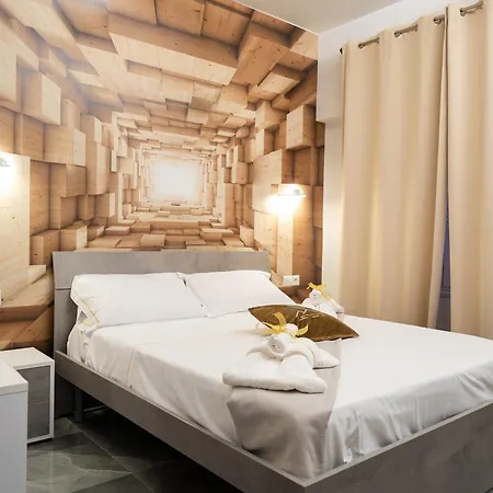 Napolitano Rooms (Central Station)-3