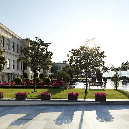 Four Seasons Hotel Istanbul At The Bosphorus-2