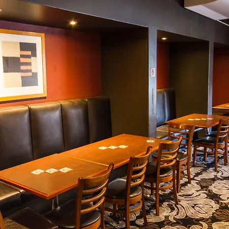 Wiley Park Hotel-3