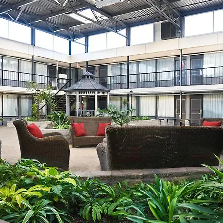 Skyline Hotel & Waterpark-3